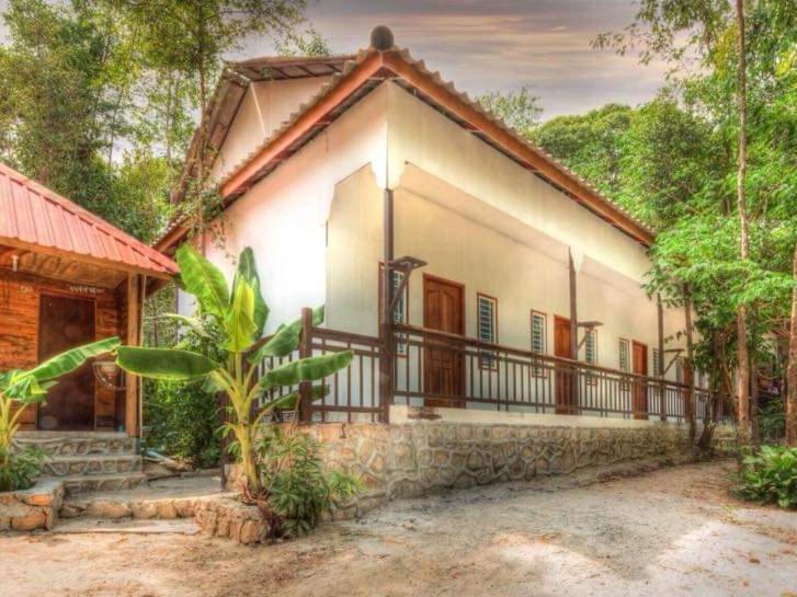 Bunna'S Jungle Hostel Kaoh Touch Exterior photo